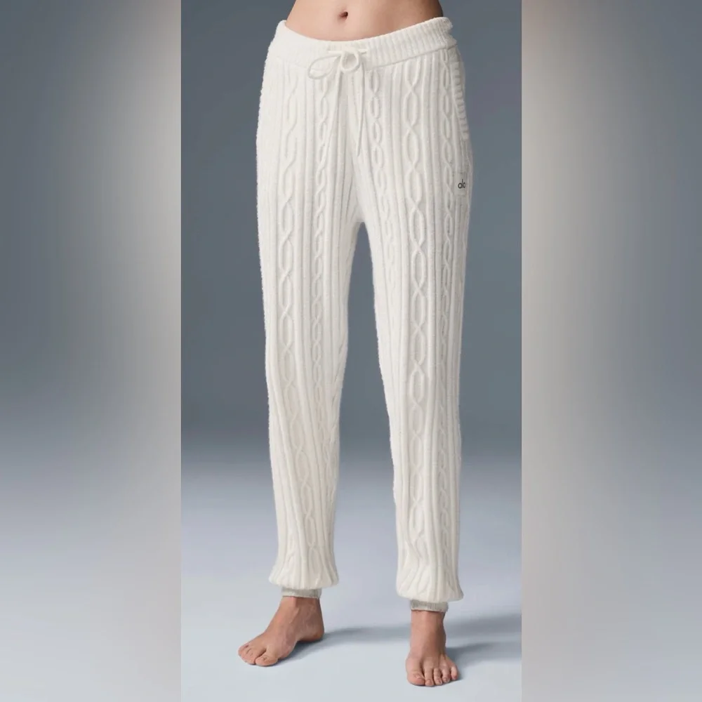 ALO Yoga White Cable Knit Pants - Picture 5 of 10
